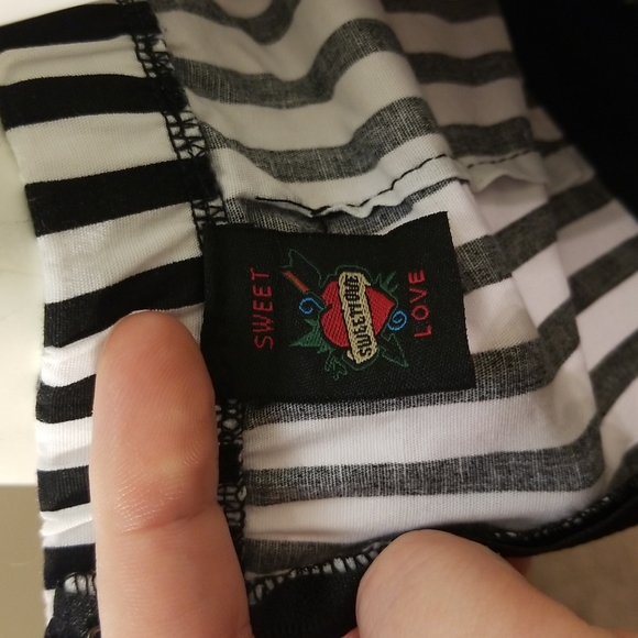 🖤Hot Topic Sweet Love Halter Dress - Picture 5 of 5